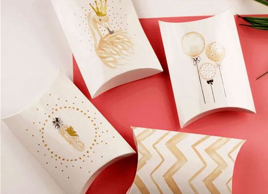 custom pillow boxes