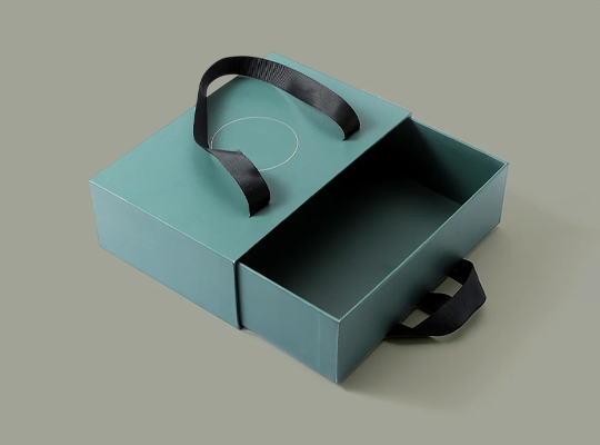 cardboard box with handle packaging