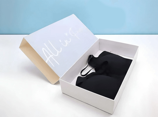 clothing christmas boxes