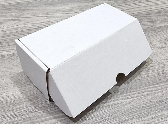 custom white corrugated packaging