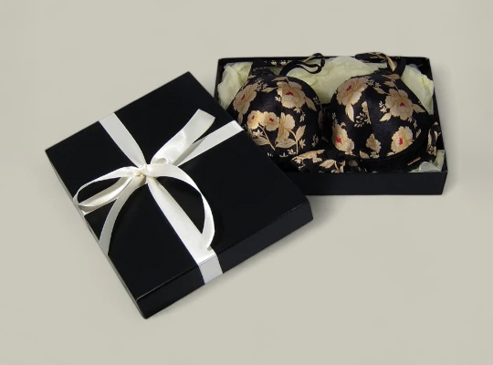 lingerie packaging