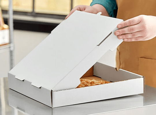 white pizza packaging